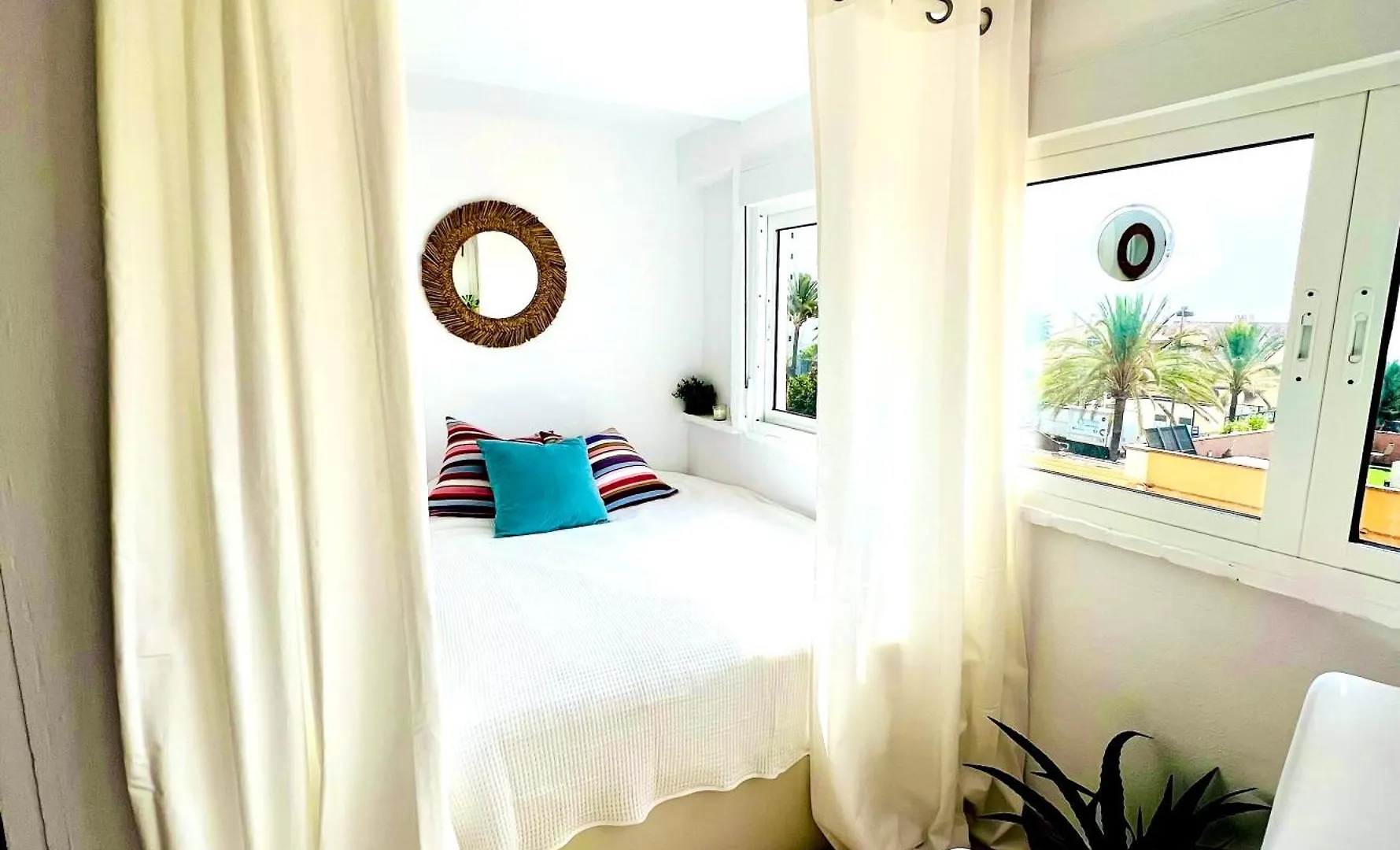 Holiday home Penthouse Apartment In Benalmadena Costa, Beach - Seaview - Pool - 40M2 Private Terrace - One Bedroom - Sleeping Alcove