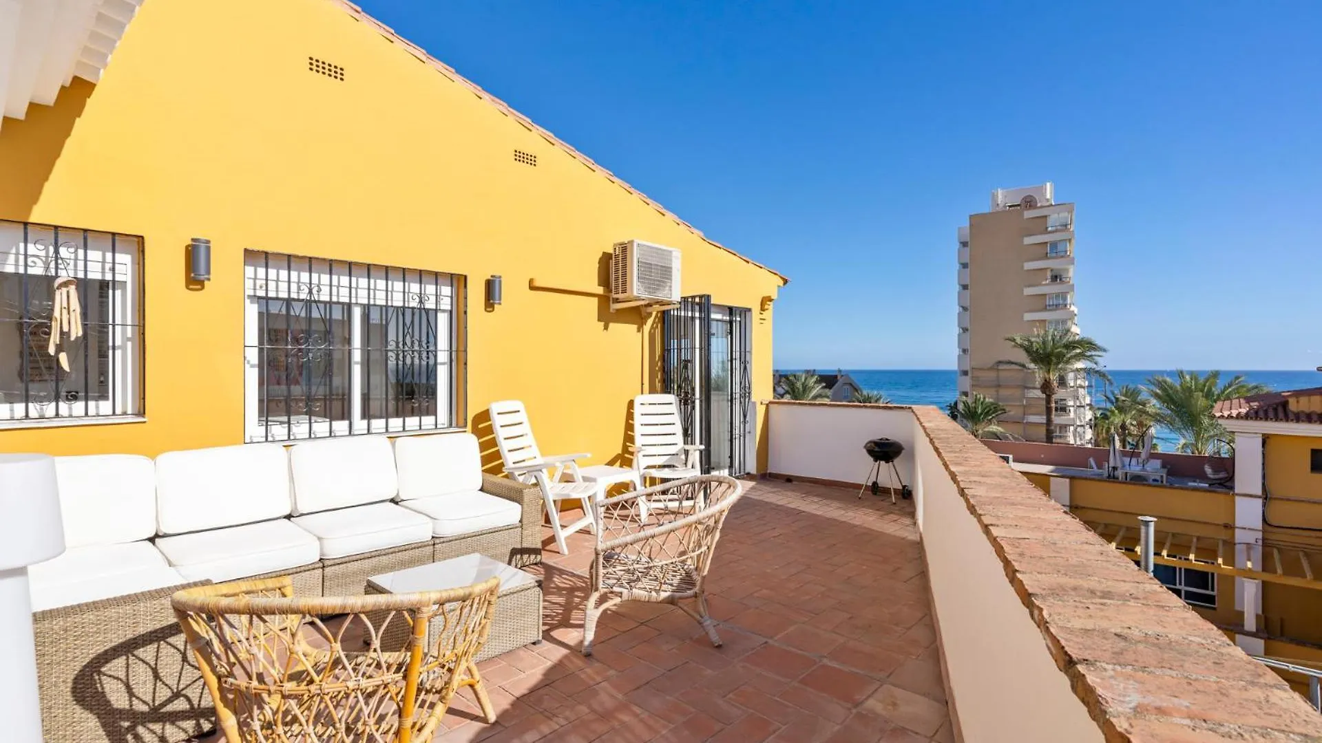 Penthouse Apartment In Benalmadena Costa, Beach - Seaview - Pool - 40M2 Private Terrace - One Bedroom - Sleeping Alcove