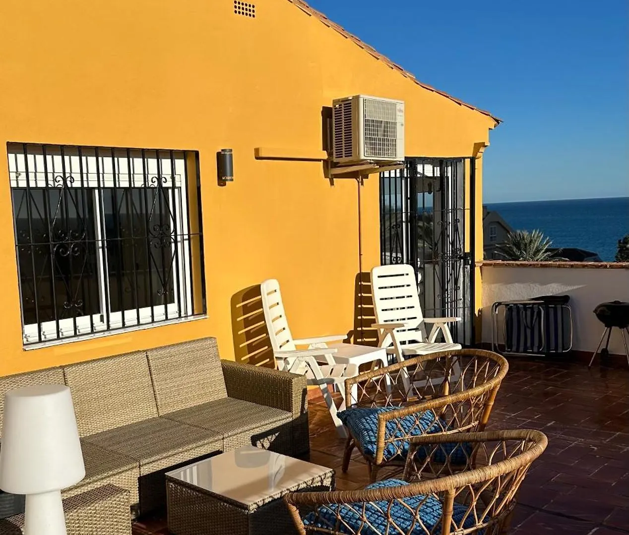 Penthouse Apartment In Benalmadena Costa, Beach - Seaview - Pool - 40M2 Private Terrace - One Bedroom - Sleeping Alcove 0*,  Spain