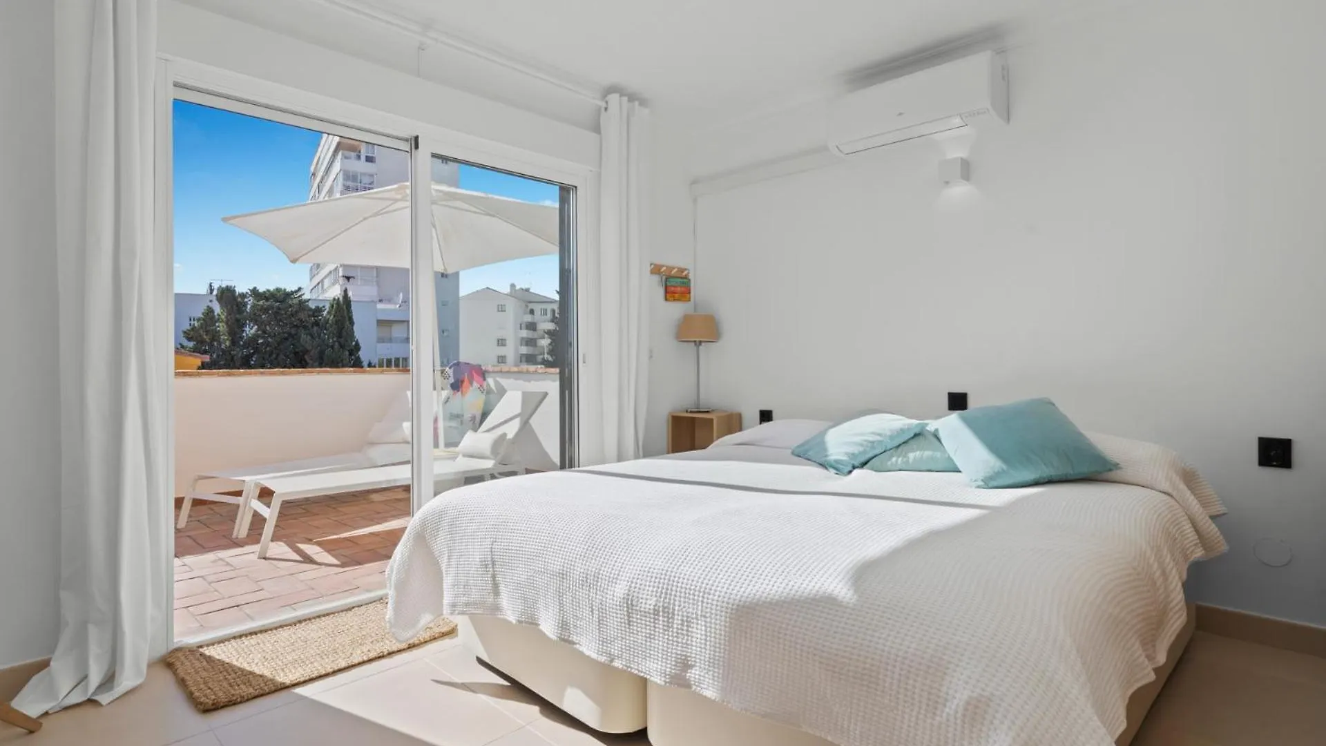 Penthouse Apartment In Benalmadena Costa, Beach - Seaview - Pool - 40M2 Private Terrace - One Bedroom - Sleeping Alcove Holiday home