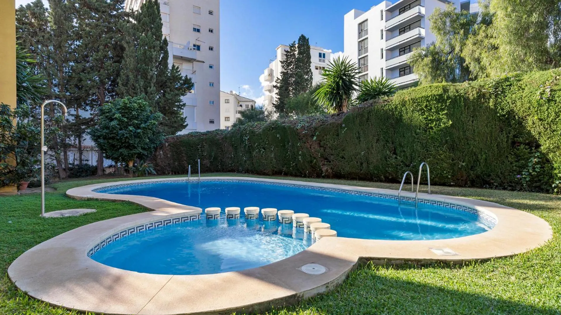 Penthouse Apartment In Benalmadena Costa, Beach - Seaview - Pool - 40M2 Private Terrace - One Bedroom - Sleeping Alcove Holiday home